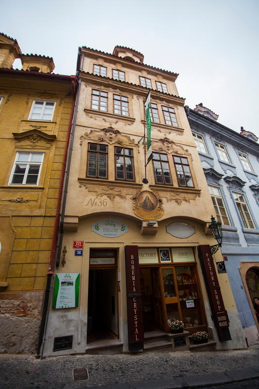 Apartment Nerudova By Interhome Praga Zewnętrze zdjęcie